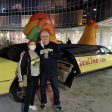 Picture of mesothelioma survivor Kevin Hession arriving for his surgery in a limo.