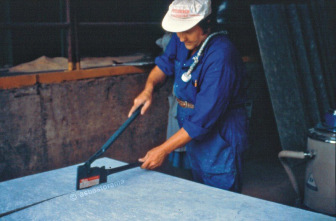 Handtool Cutting Asbestos-Cement Sheet