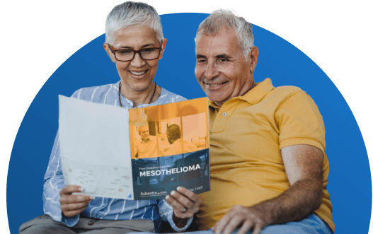 older couple reviews the Mesothelioma Guide from Asbestos.com
