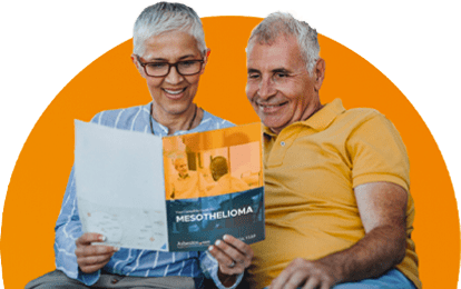 Couple reviews Mesothelioma Guide together