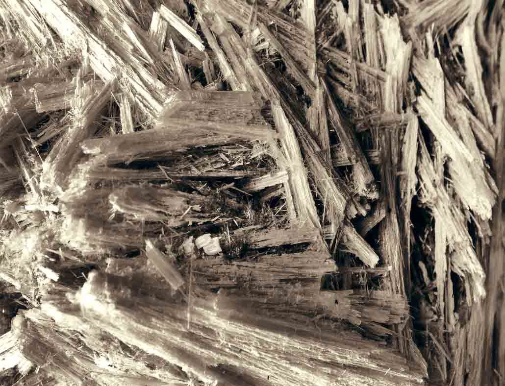 Asbestos fibers