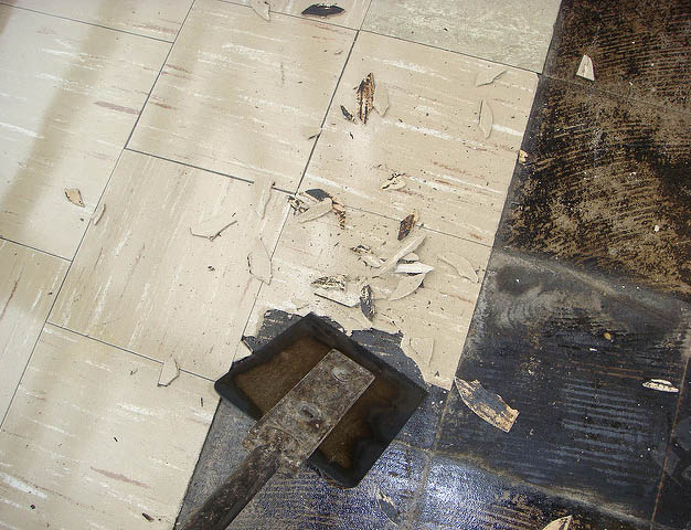 Asbestos Floor Tile Is It Safe To, How To Remove Linoleum Tiles From Concrete Floor