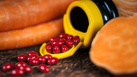 Red beta-carotene supplements with carrots
