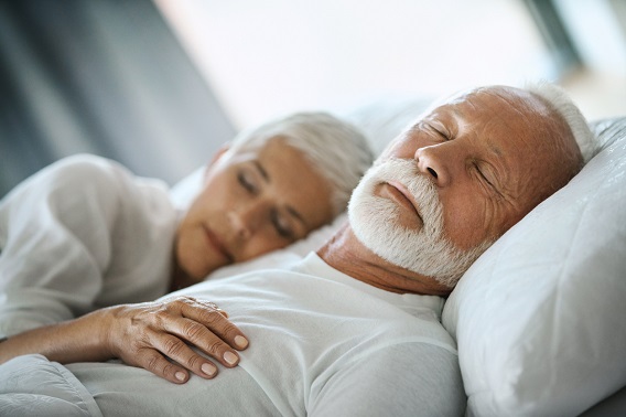 Couple sleeping.