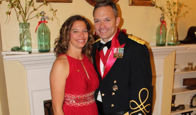 Colonel Doug Thomas and wife Tiffany