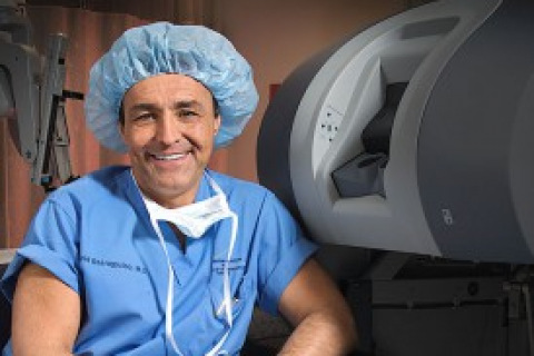 Thoracic surgeon Dr. Farid Gharagozloo