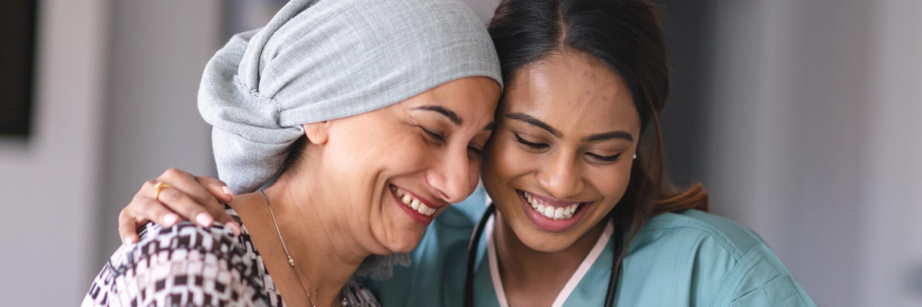16 Gifts of Gratitude for Cancer Caregivers: Ideas & Inspiration