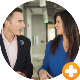 Dr Fontaine and Missy Miller discussing Mesothelioma