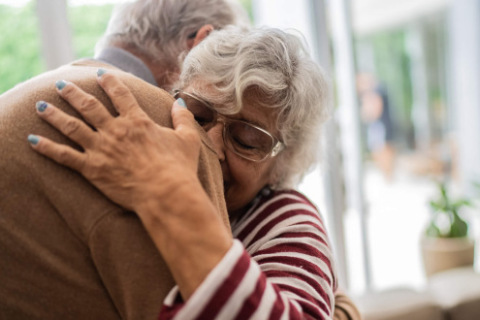 Family caregiver offers her loved one with mesothelioma support