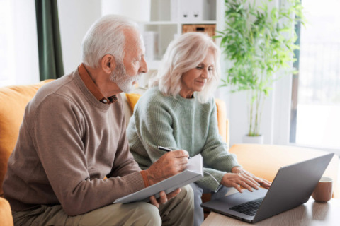 The Mesothelioma Center presents a new webinar on navigating financial resources