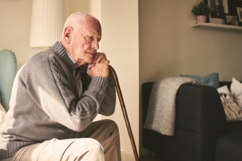 Mesothelioma patient experiencing loneliness