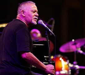 Jazz pioneer Joe Sample