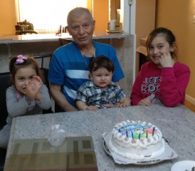 Mesothelioma Survivor Antonio L. with his grandchildren