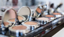 Powder makeup