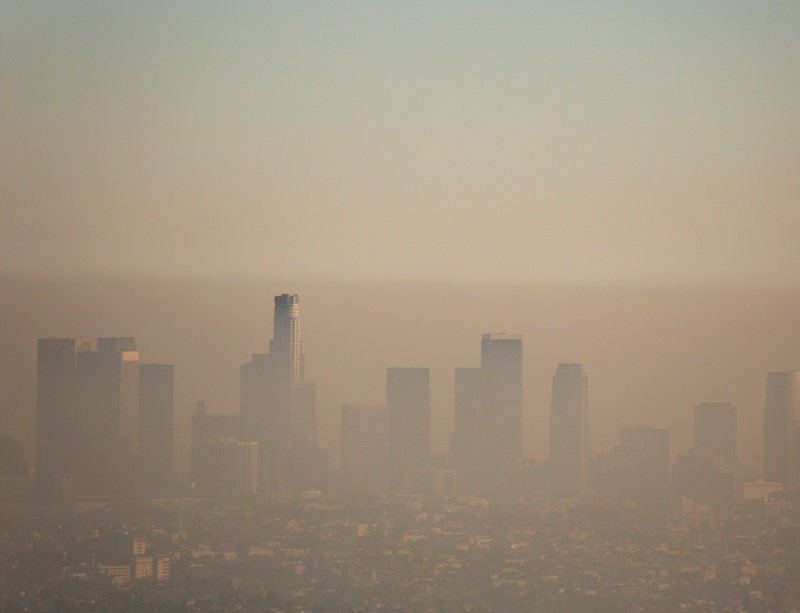 Smog over the Los Angeles skyline Smog over the Los Angeles skyline
