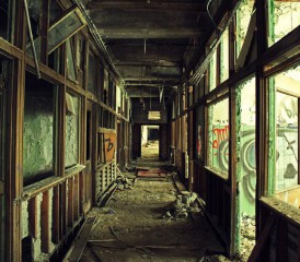 Asbestos Exposure Is No. 1 Danger for Urban Explorers