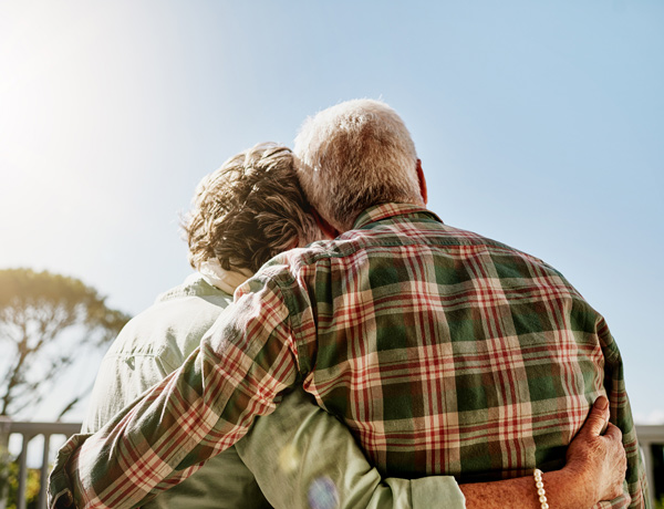 couple-embracing couple-embracing