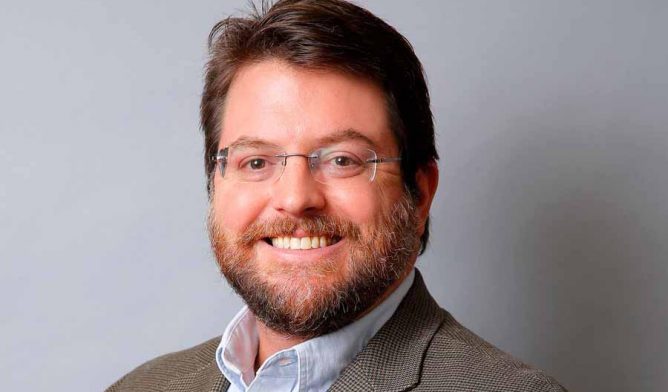 Dr. Michael Shapiro