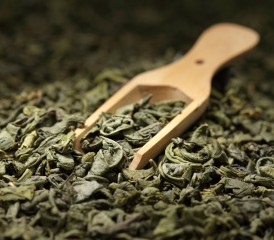 Green Tea Leaves with Scoop Green Tea Leaves with Scoop
