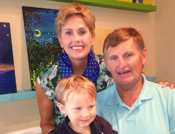 Linda Chitwood with her husband and mesothelioma survivor Lannie Chitwood Linda Chitwood with her husband and mesothelioma survivor Lannie Chitwood