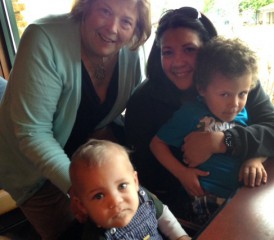 Mesothelioma Survivor Robin Brown and her grandchildren Mesothelioma Survivor Robin Brown and her grandchildren